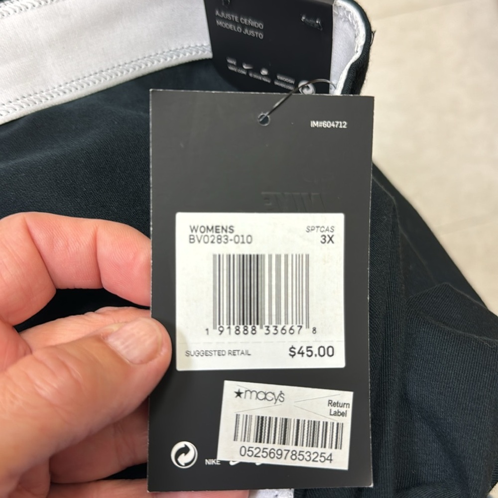 Plus size Nike pants set - Picture 11 of 11